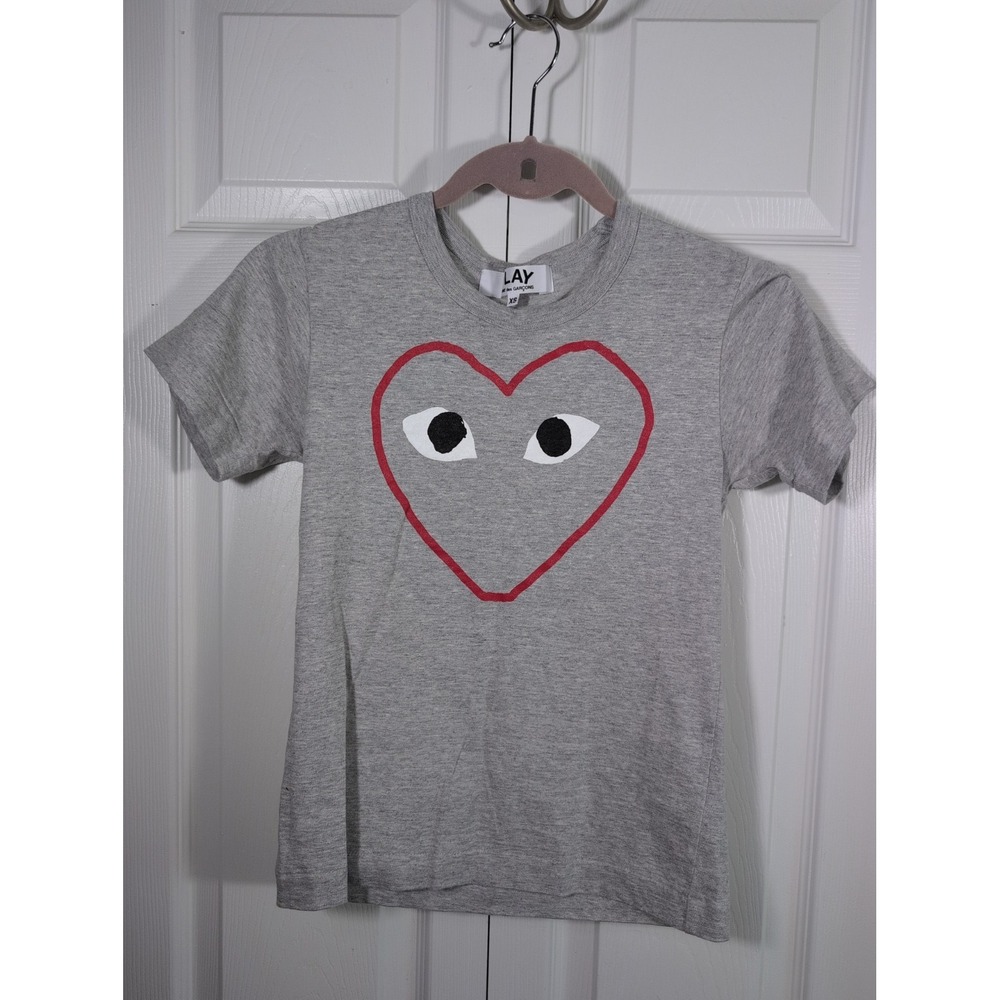COMME des GARÇONS Play Grey Heart XS T-shirt